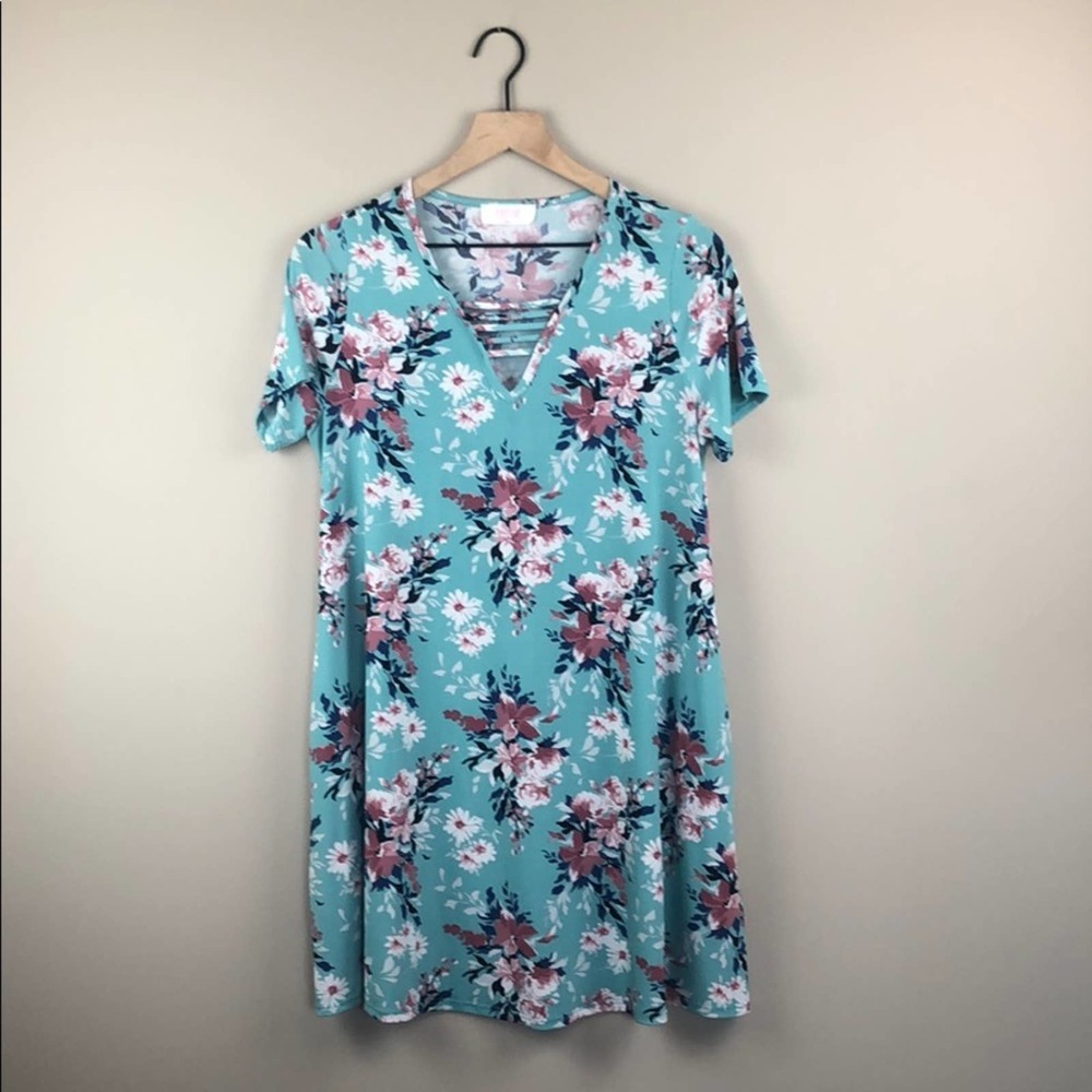 Peach Love California Floral Shift Dress (Medium)